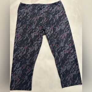 Marika Tek capri leggings women’s size large.